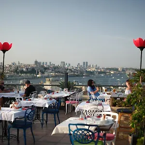 https://raymond-blue.istanbul-turkeyhotels.com